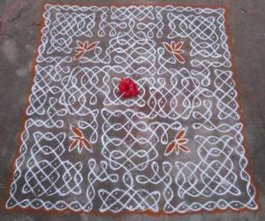 Rangoli: Sikku Kolam - 68