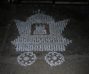 Dotted chikku ther/chariot kolam 