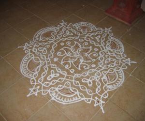 Dotted kolam