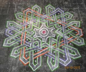 Copy cat Rangoli using Kuzhal