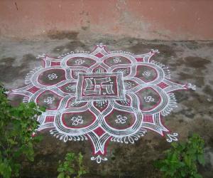 Kuzhal  (Roller) Kolam