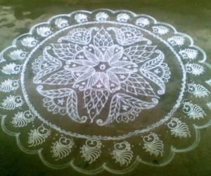 Rangoli: Marghazhi Kolam - 4