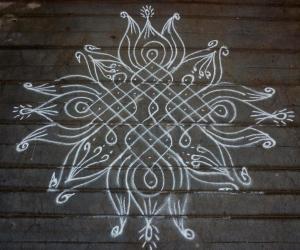 Simple Sikku kolam