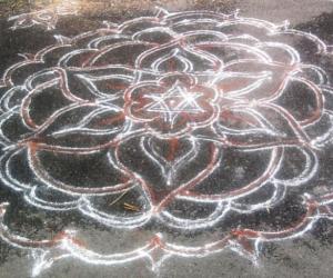 Roadside kolam