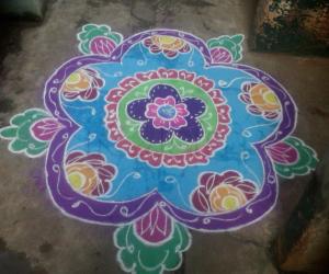 Rangoli: Freehand rangoli