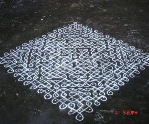 Rangoli: Entry for Marghazhi Sikku Kolam 2011