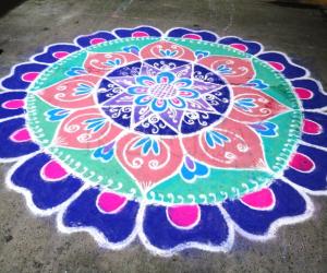 Rangoli: Free hand rangoli