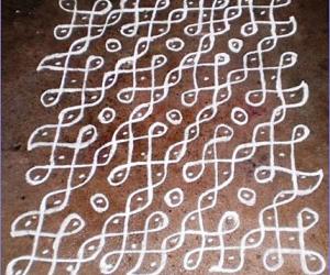 DOTTED KOLAM