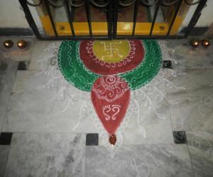 Rangoli @ entrance