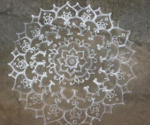 friday kolam