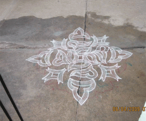 Freehand Kolam