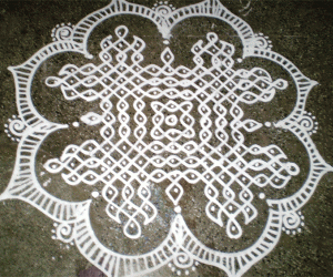 Rangoli: My favourite ezhai kolam