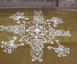 Free hand Kolam