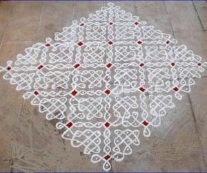 Rangoli: Dotted kolam