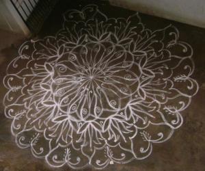 Rangoli: Karthigai deepam1