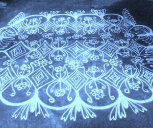 Free hand kolam