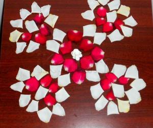 Petals kolam