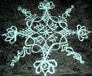 Free Hand kolam