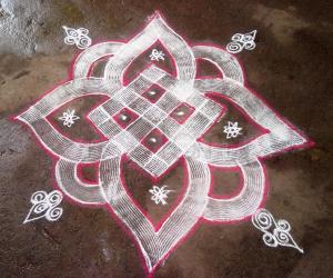 KUZHAL KOLAM