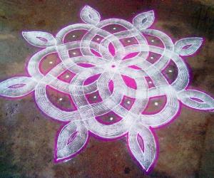 KUZHAL KOLAM