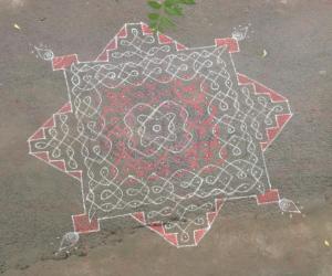 Rangoli: Saturday kolam