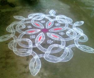 Rangoli: Kuzhal kolam