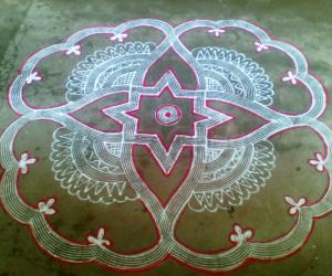 Rangoli: Kuzhal kolam