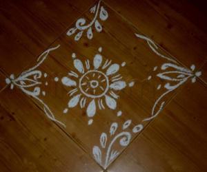 Freehand kolam