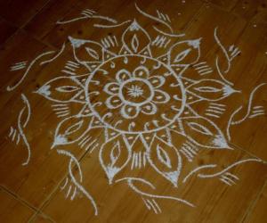 Freehand kolam