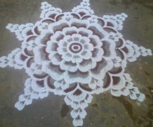 Free hand rangoli