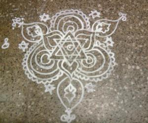 maa kolam