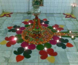 Shiv Shringar with colored rice_2