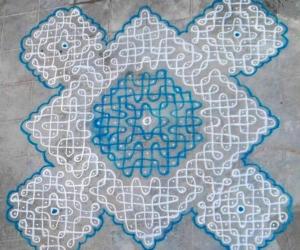 DOTTED KOLAM