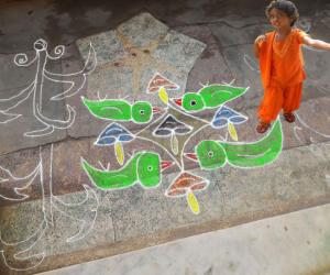 Rangoli: dotted kolam 18