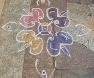 Rangoli: dotted kolam 41