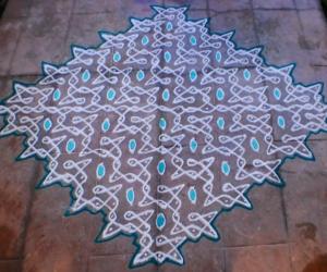 DOTTED KOLAM