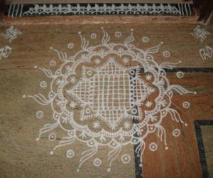 white kolam