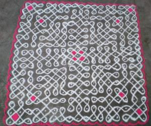 DOTTED KOLAM