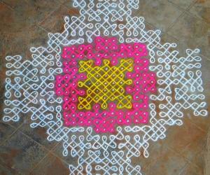 DOTTED KOLAM