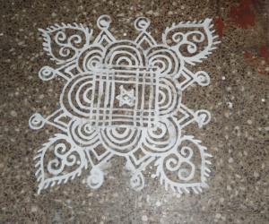 maa kolam