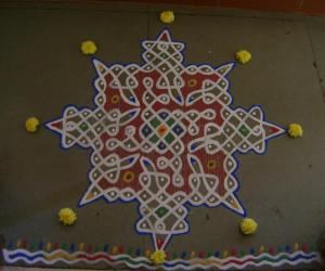 Rangoli: Maakolam