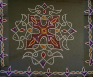 Rangoli: Dotted Maakolam