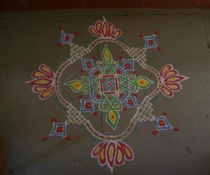 Podikolam