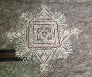 Rangoli: Shravana shukrawara rangavalli 1