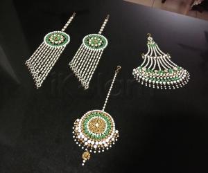 2017-Kartika Pournimaa-Chandelier earring set