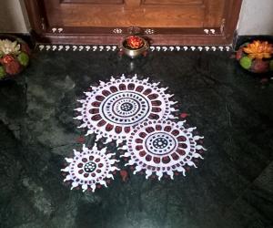 Home Kolams