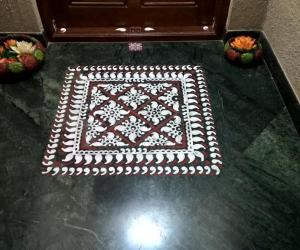 Home Kolams