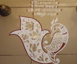 Pooja Room Kolam...