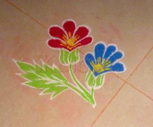 Rangoli: Tiny Flowers