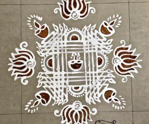 Small and quick maa kolam